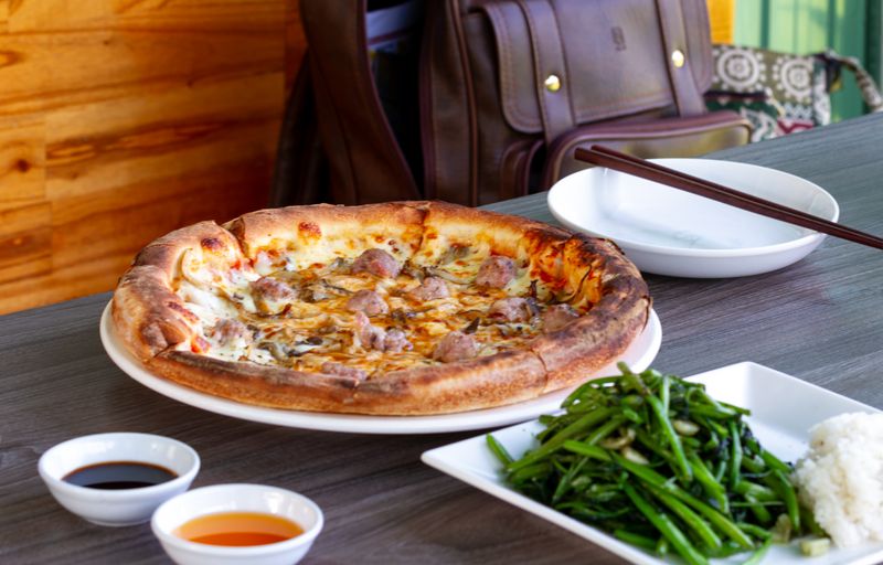 Craft beverages at Round table pizza restaurant