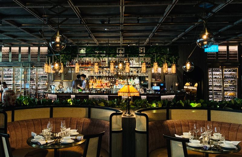 Round table pizza bar and lounge interior
